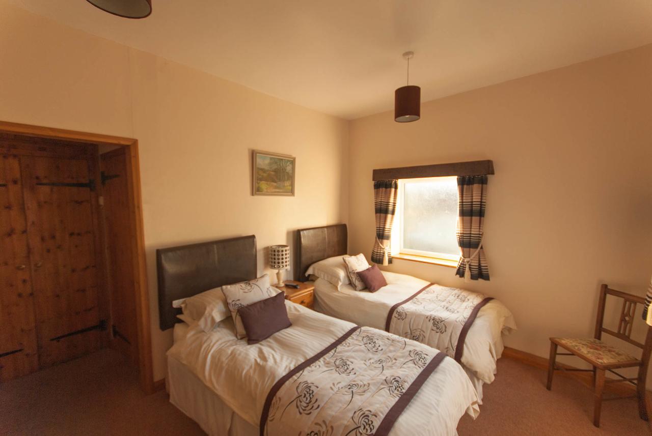 Greyfield Farm Cottages Farmborough Esterno foto